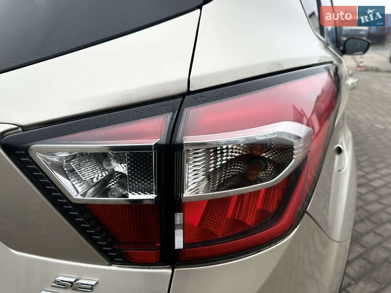 Внедорожник / Кроссовер Ford Escape 2018 в Львове