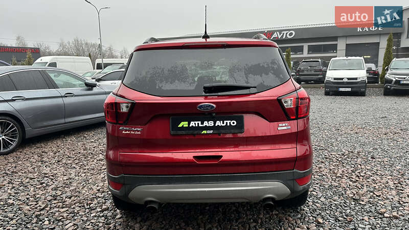 Внедорожник / Кроссовер Ford Escape 2018 в Львове