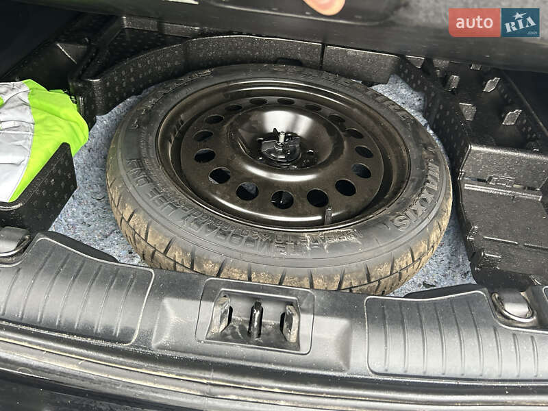 Внедорожник / Кроссовер Ford Escape 2023 в Киеве