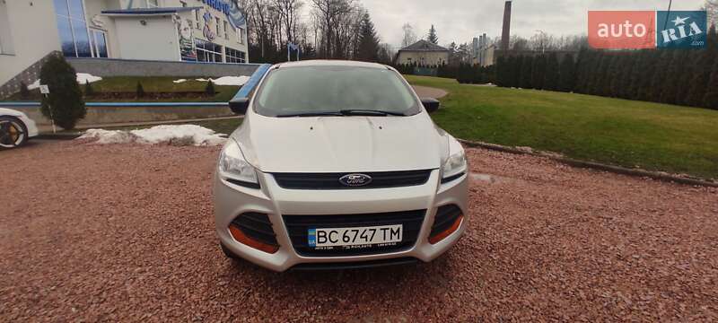 Позашляховик / Кросовер Ford Escape 2015 в Трускавці