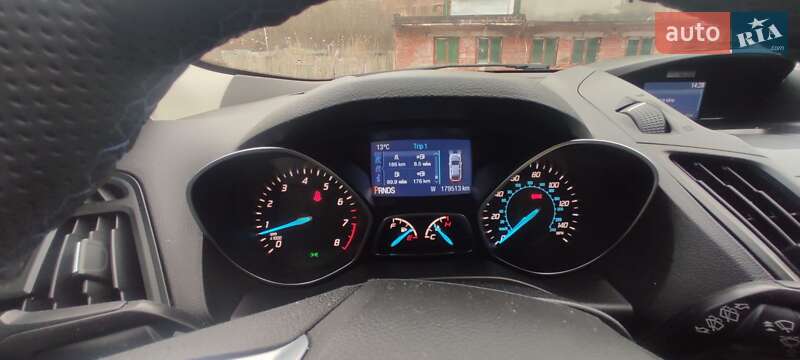 Позашляховик / Кросовер Ford Escape 2015 в Трускавці