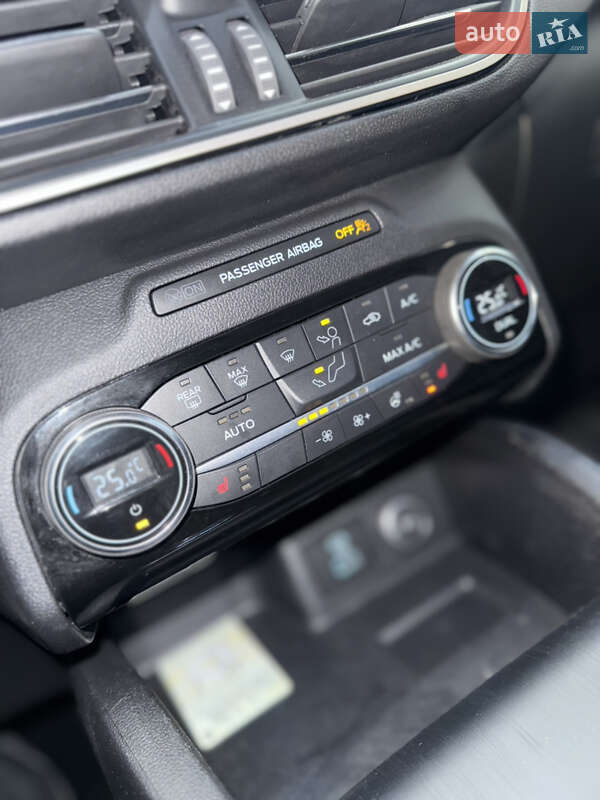 Внедорожник / Кроссовер Ford Escape 2021 в Харькове