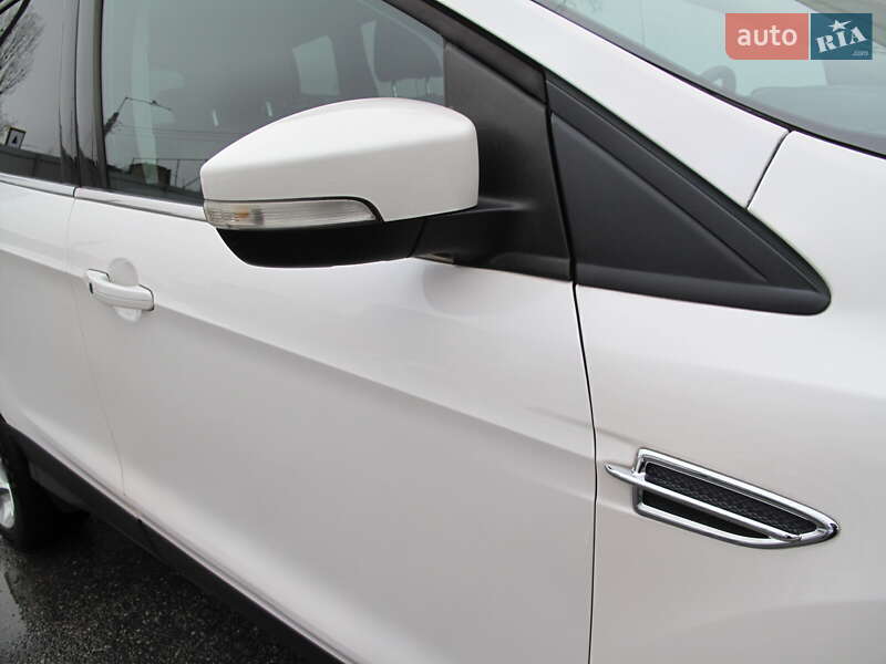 Внедорожник / Кроссовер Ford Escape 2016 в Киеве