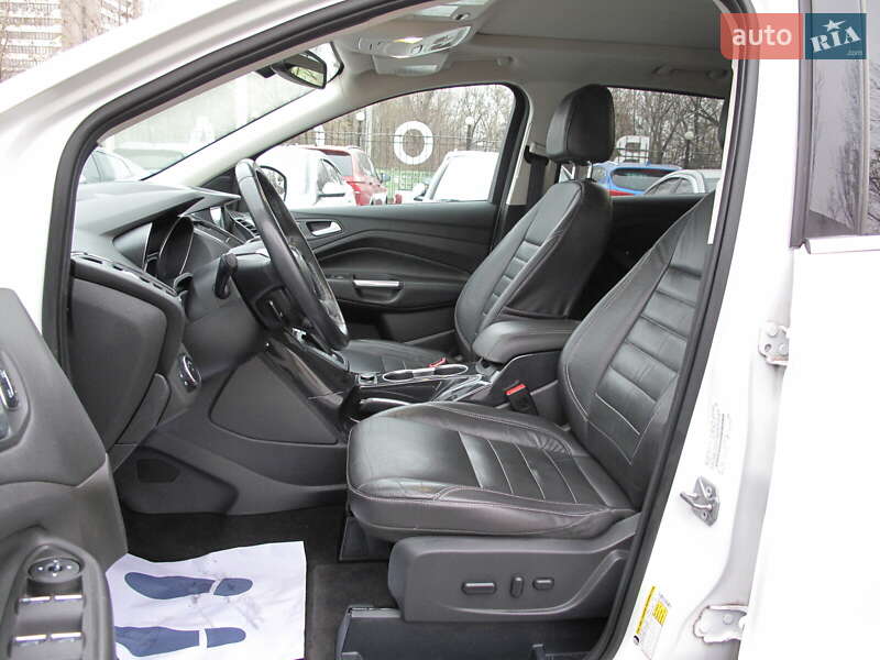 Внедорожник / Кроссовер Ford Escape 2016 в Киеве