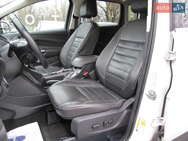 Внедорожник / Кроссовер Ford Escape 2016 в Киеве