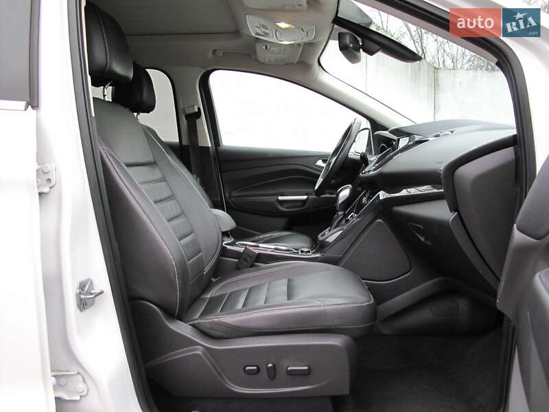 Внедорожник / Кроссовер Ford Escape 2016 в Киеве