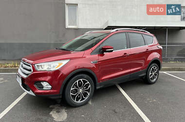 Позашляховик / Кросовер Ford Escape 2017 в Вишгороді