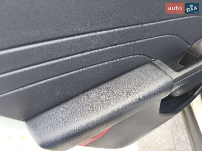 Внедорожник / Кроссовер Ford Escape 2022 в Ивано-Франковске