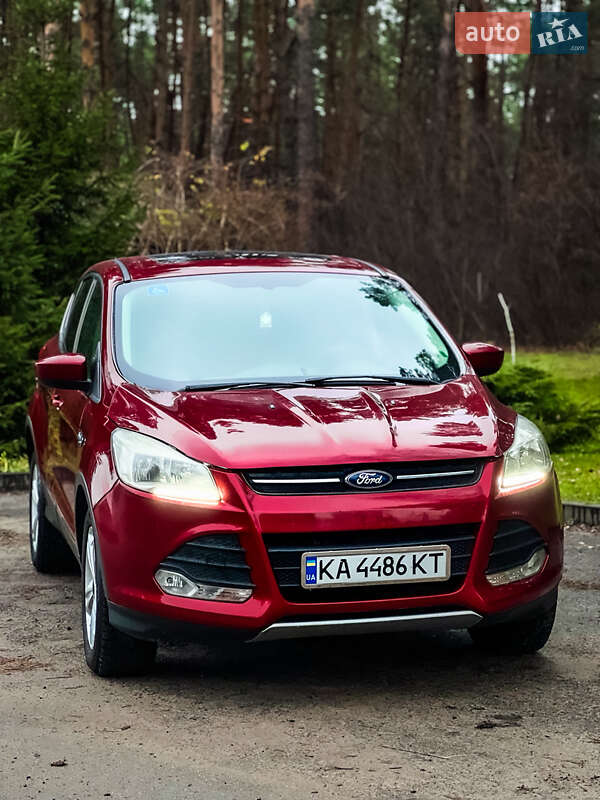 Внедорожник / Кроссовер Ford Escape 2014 в Киеве