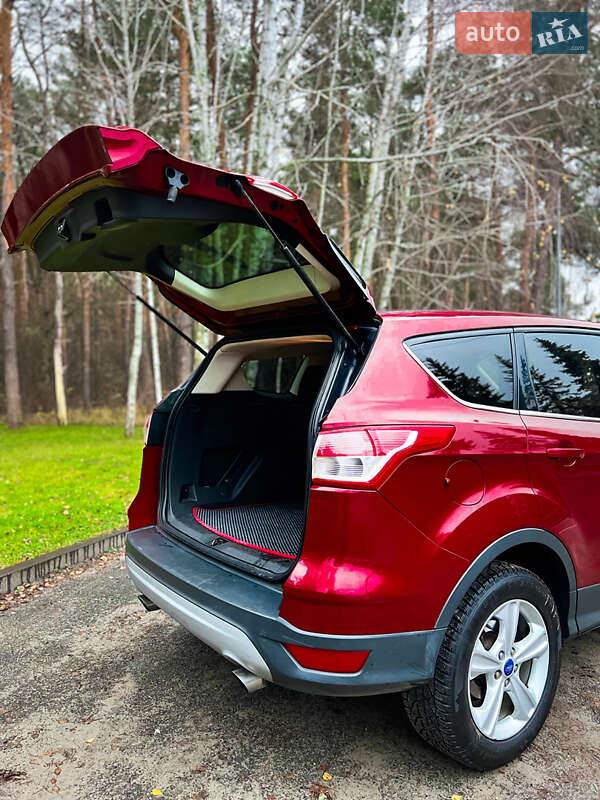 Внедорожник / Кроссовер Ford Escape 2014 в Киеве