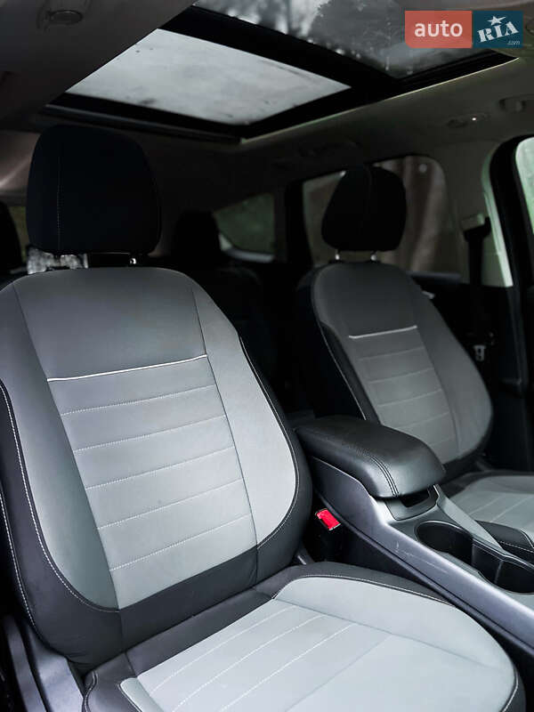 Внедорожник / Кроссовер Ford Escape 2014 в Киеве