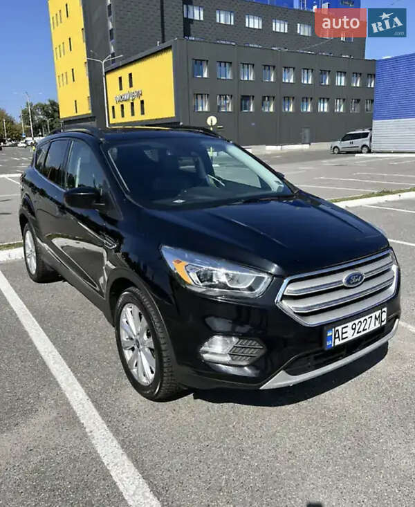 Позашляховик / Кросовер Ford Escape 2019 в Дніпрі