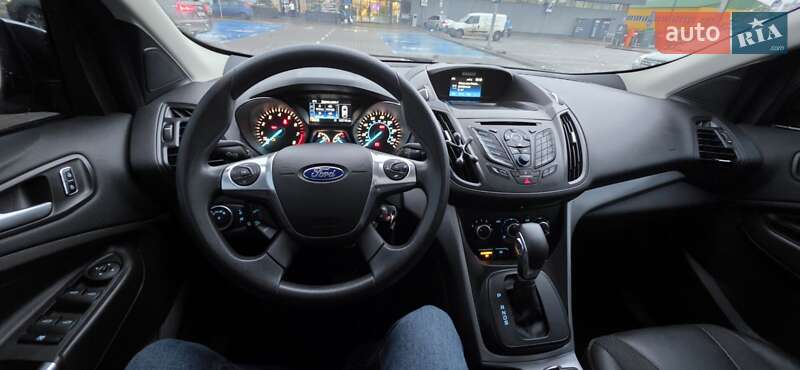 Внедорожник / Кроссовер Ford Escape 2016 в Киеве