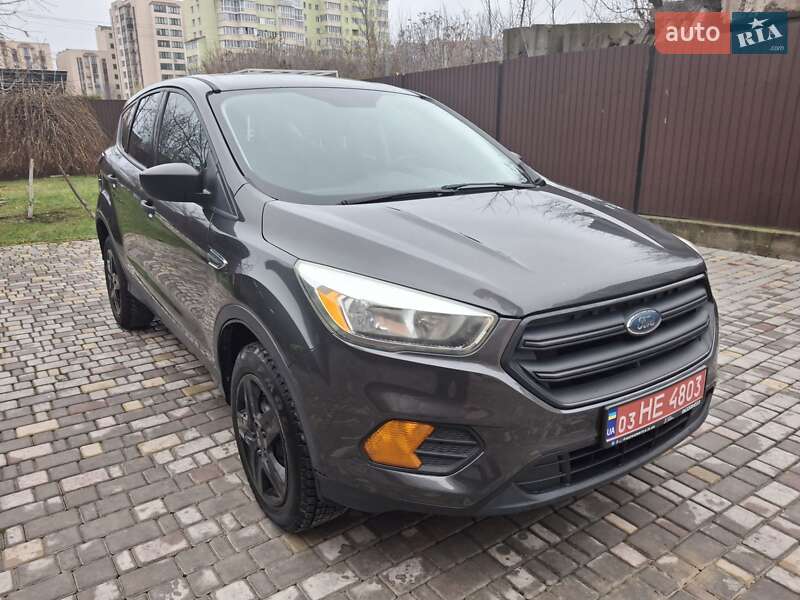Внедорожник / Кроссовер Ford Escape 2017 в Каменец-Подольском фото 2 Внедорожник / Кроссовер Ford Escape 2017 в Каменец-Подольском