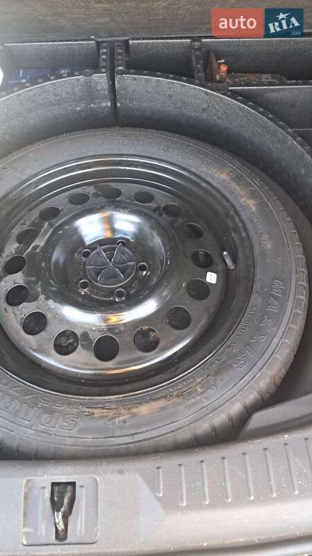 Внедорожник / Кроссовер Ford Escape 2015 в Нововолынске