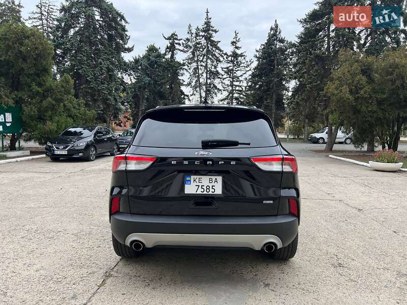Внедорожник / Кроссовер Ford Escape 2020 в Днепре