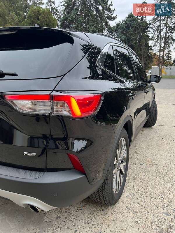 Внедорожник / Кроссовер Ford Escape 2020 в Днепре