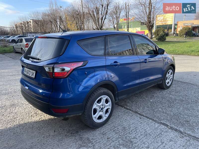 Внедорожник / Кроссовер Ford Escape 2016 в Ужгороде
