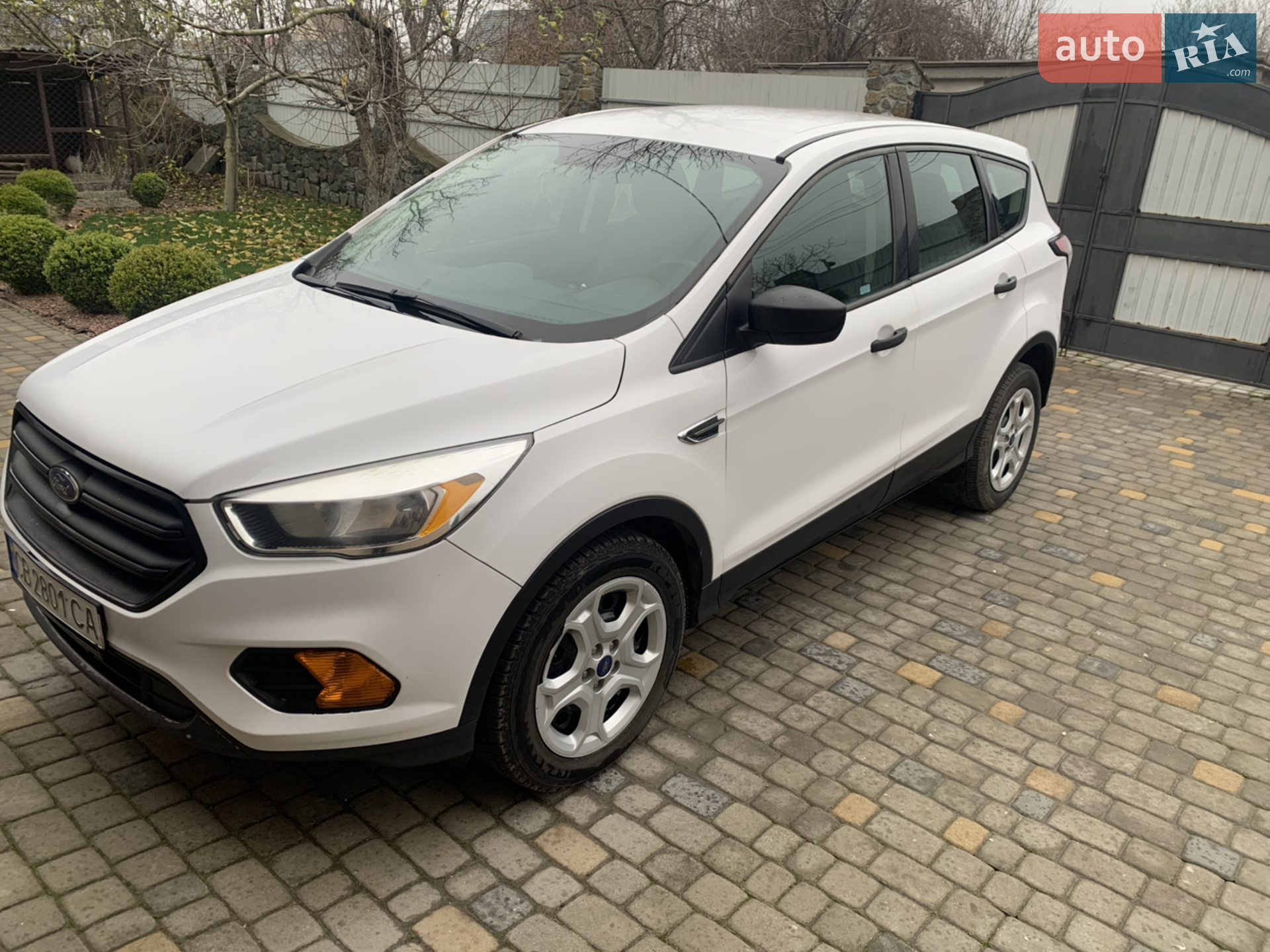 2017 Ford Escape - фото 1