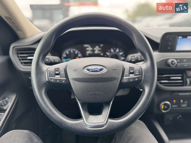 Позашляховик / Кросовер Ford Escape 2019 в Тернополі