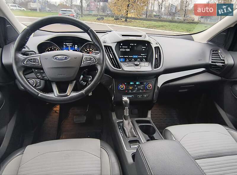 Внедорожник / Кроссовер Ford Escape 2017 в Житомире