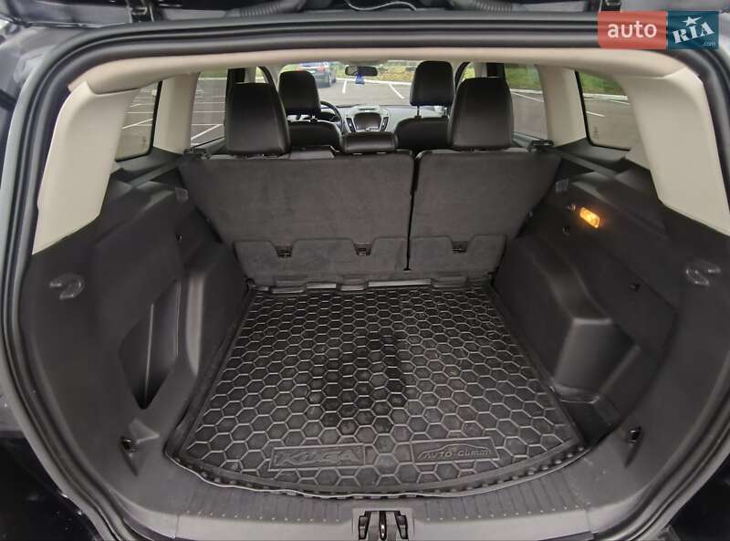 Внедорожник / Кроссовер Ford Escape 2017 в Житомире