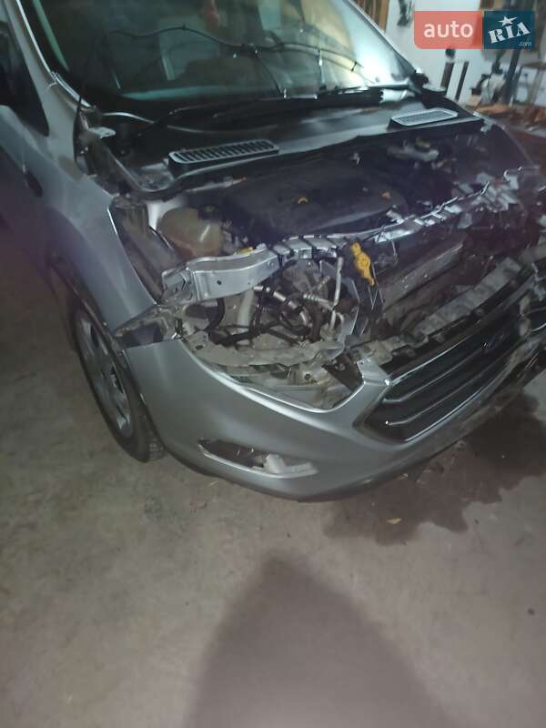 Внедорожник / Кроссовер Ford Escape 2017 в Бердичеве фото 3 Внедорожник / Кроссовер Ford Escape 2017 в Бердичеве