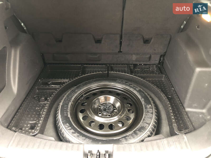 Позашляховик / Кросовер Ford Escape 2017 в Рівному