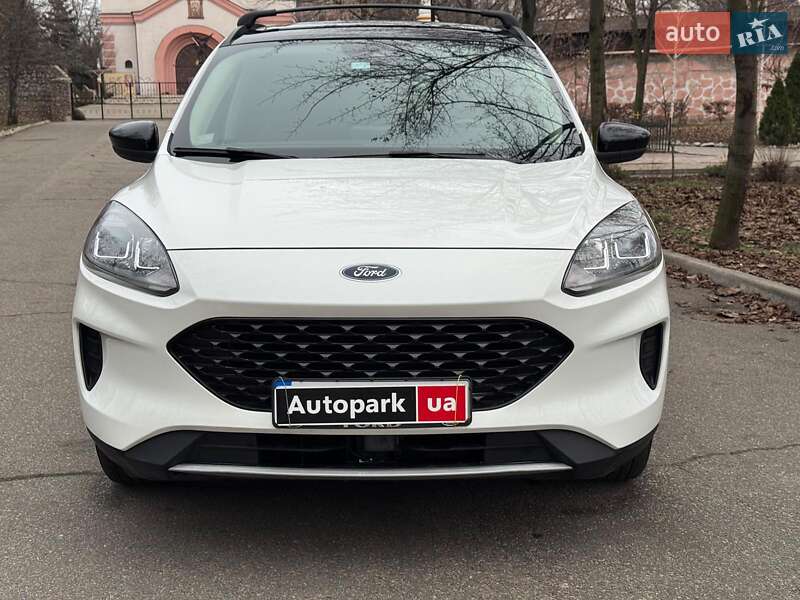 Позашляховик / Кросовер Ford Escape 2019 в Запоріжжі