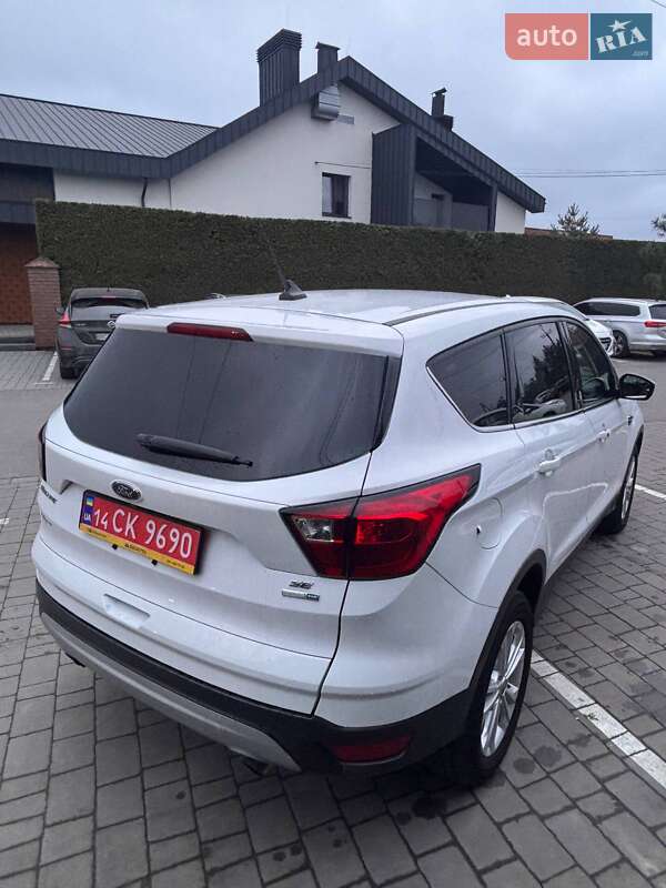 Внедорожник / Кроссовер Ford Escape 2019 в Львове фото 5 Внедорожник / Кроссовер Ford Escape 2019 в Львове