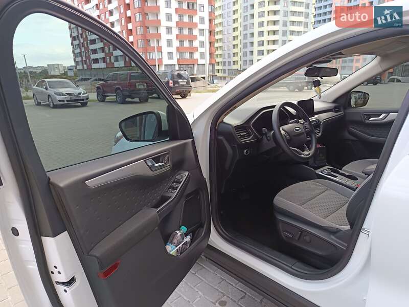 Внедорожник / Кроссовер Ford Escape 2020 в Тернополе фото 9 Внедорожник / Кроссовер Ford Escape 2020 в Тернополе