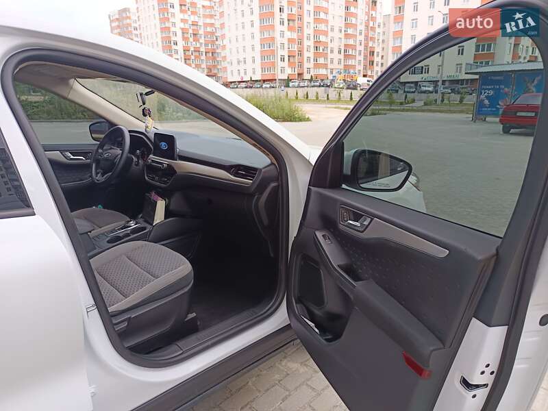 Внедорожник / Кроссовер Ford Escape 2020 в Тернополе фото 14 Внедорожник / Кроссовер Ford Escape 2020 в Тернополе