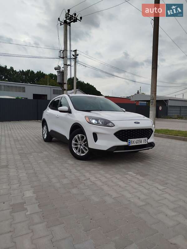 Внедорожник / Кроссовер Ford Escape 2020 в Изяславе