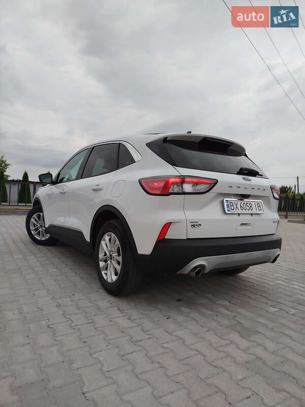 Внедорожник / Кроссовер Ford Escape 2020 в Изяславе