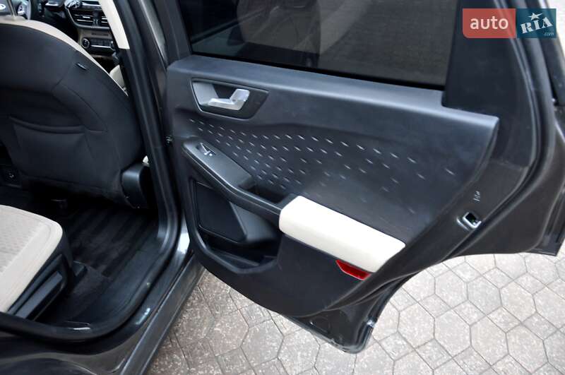 Позашляховик / Кросовер Ford Escape 2020 в Львові фото 26 Позашляховик / Кросовер Ford Escape 2020 в Львові