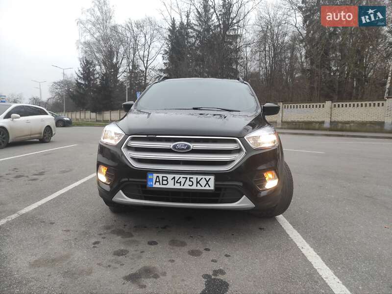 Внедорожник / Кроссовер Ford Escape 2018 в Виннице