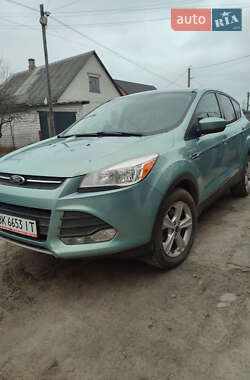 Внедорожник / Кроссовер Ford Escape 2013 в Дубровице