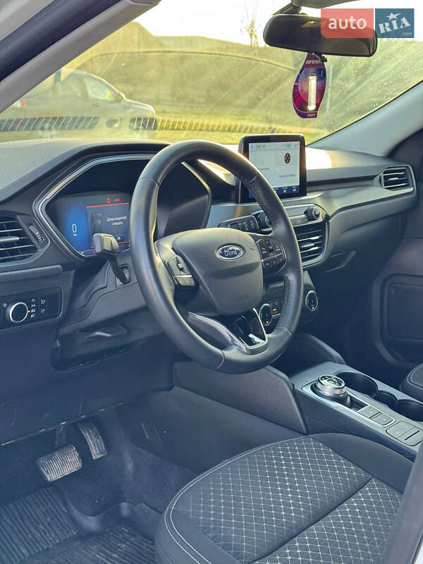 Внедорожник / Кроссовер Ford Escape 2023 в Сумах