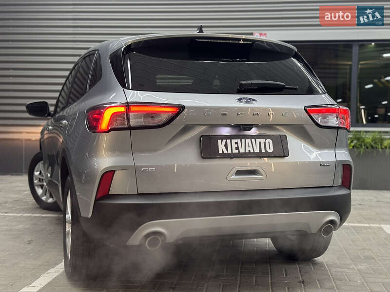 Позашляховик / Кросовер Ford Escape 2021 в Києві