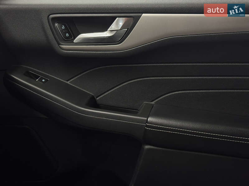 Позашляховик / Кросовер Ford Escape 2021 в Києві