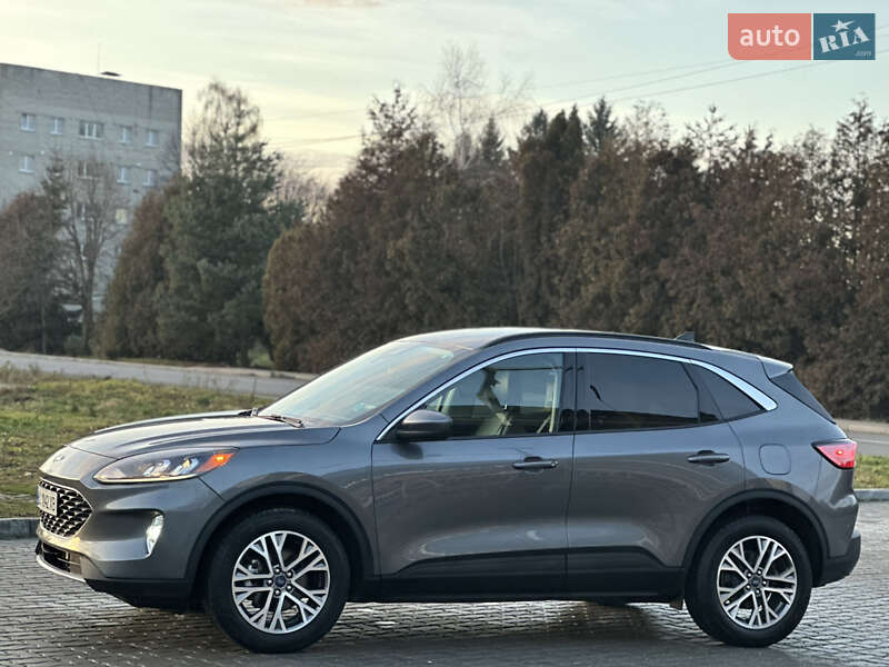 Позашляховик / Кросовер Ford Escape 2021 в Львові