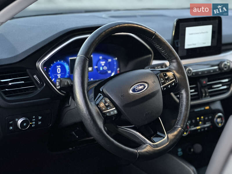 Позашляховик / Кросовер Ford Escape 2021 в Львові