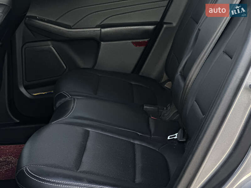 Позашляховик / Кросовер Ford Escape 2021 в Львові