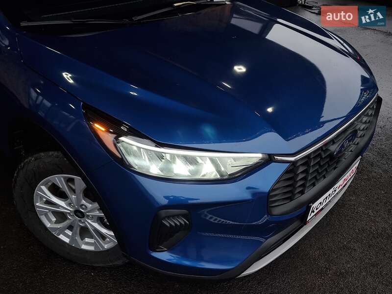 Внедорожник / Кроссовер Ford Escape 2023 в Виннице