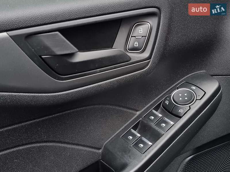 Внедорожник / Кроссовер Ford Escape 2023 в Виннице