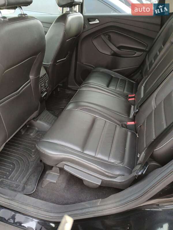 Позашляховик / Кросовер Ford Escape 2017 в Івано-Франківську