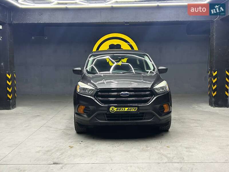 Позашляховик / Кросовер Ford Escape 2016 в Чернівцях
