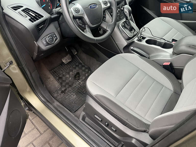 Внедорожник / Кроссовер Ford Escape 2013 в Киеве