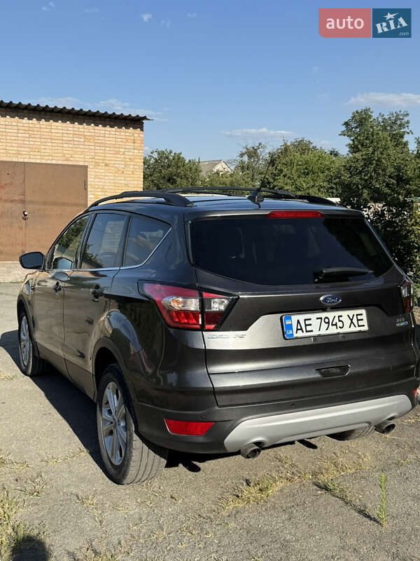 Позашляховик / Кросовер Ford Escape 2018 в Дніпрі