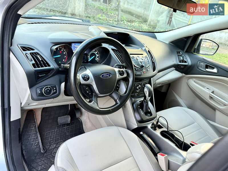 Внедорожник / Кроссовер Ford Escape 2014 в Одессе